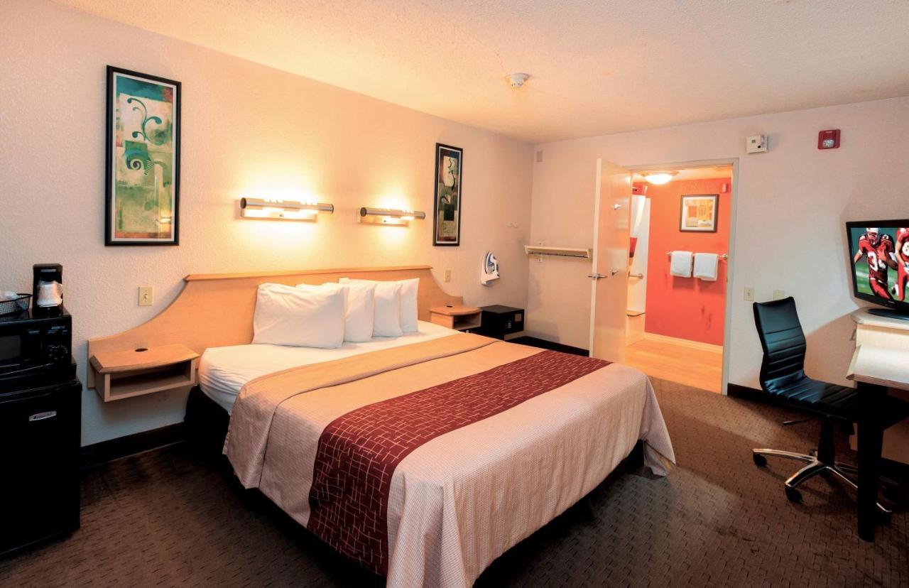 Red Roof Inn San Antonio Airport Екстер'єр фото