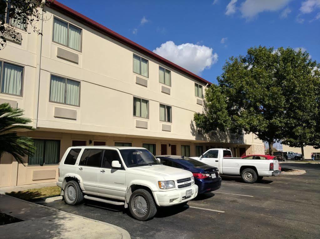 Red Roof Inn San Antonio Airport Екстер'єр фото