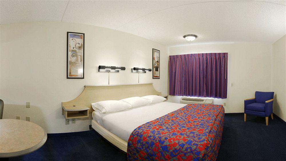 Red Roof Inn San Antonio Airport Екстер'єр фото